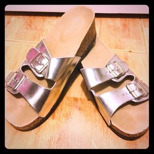 👡👡 classic silver wedge sandals